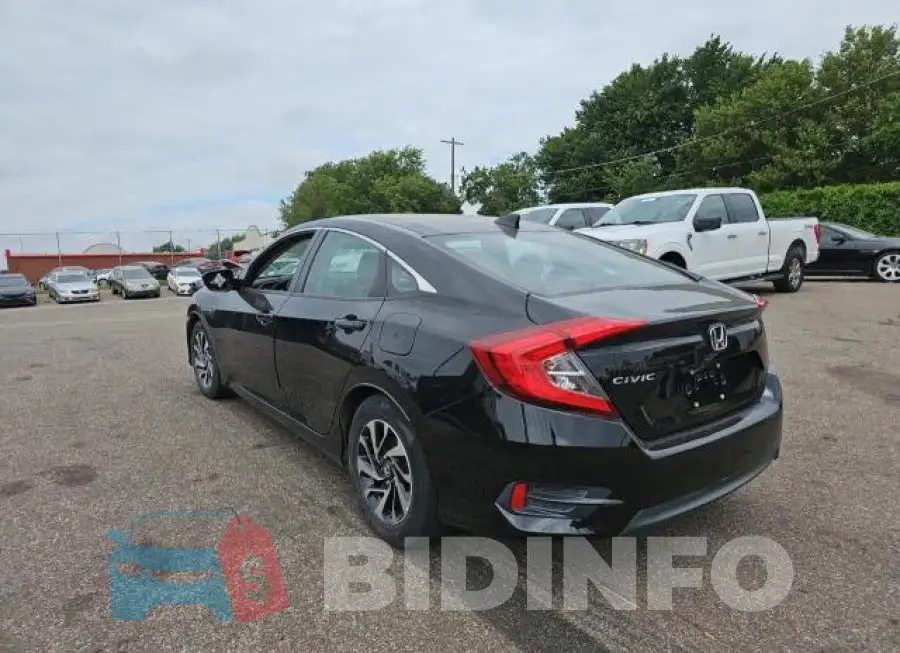 19XFC2F77HE019164 Photo# 3
