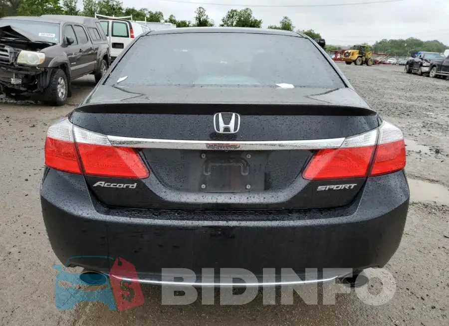 1HGCR2F55FA150658 Photo# 6