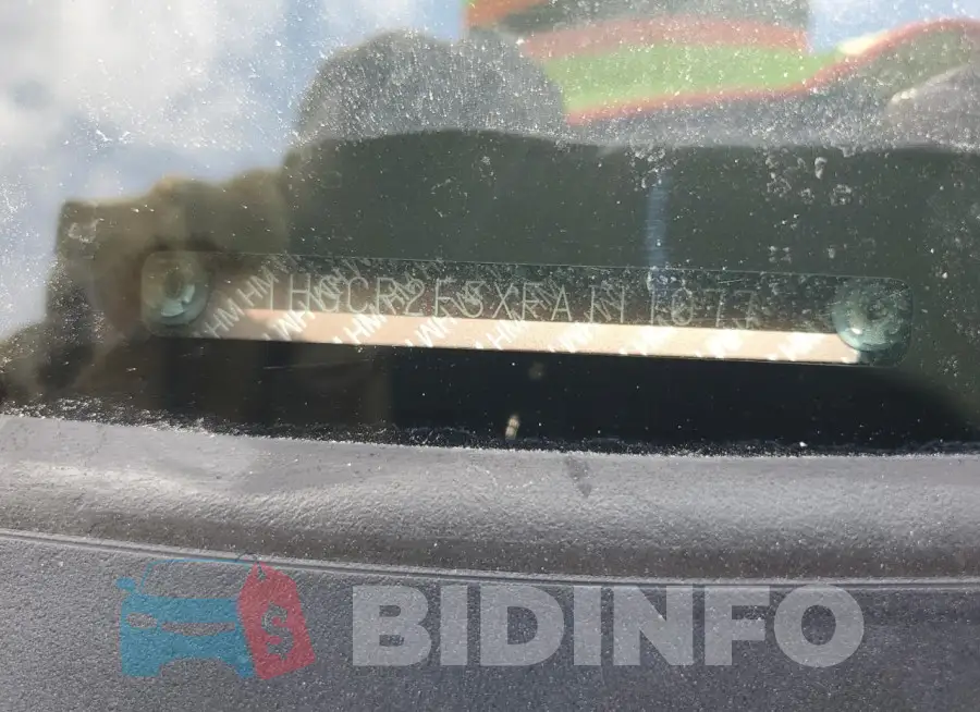 1HGCR2F5XFA111077 Photo# 13