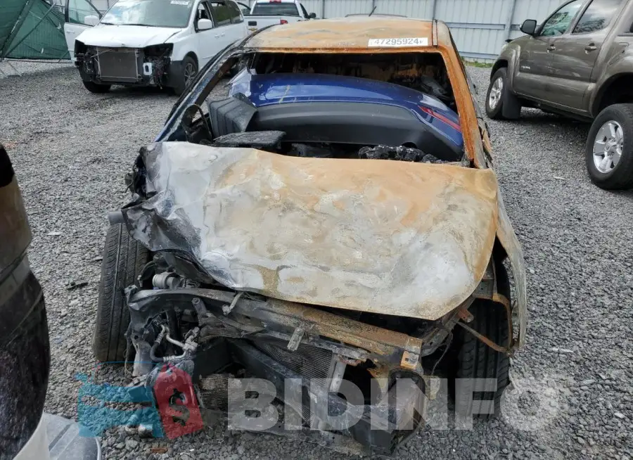 3KPC24A67NE158724 Photo# 5