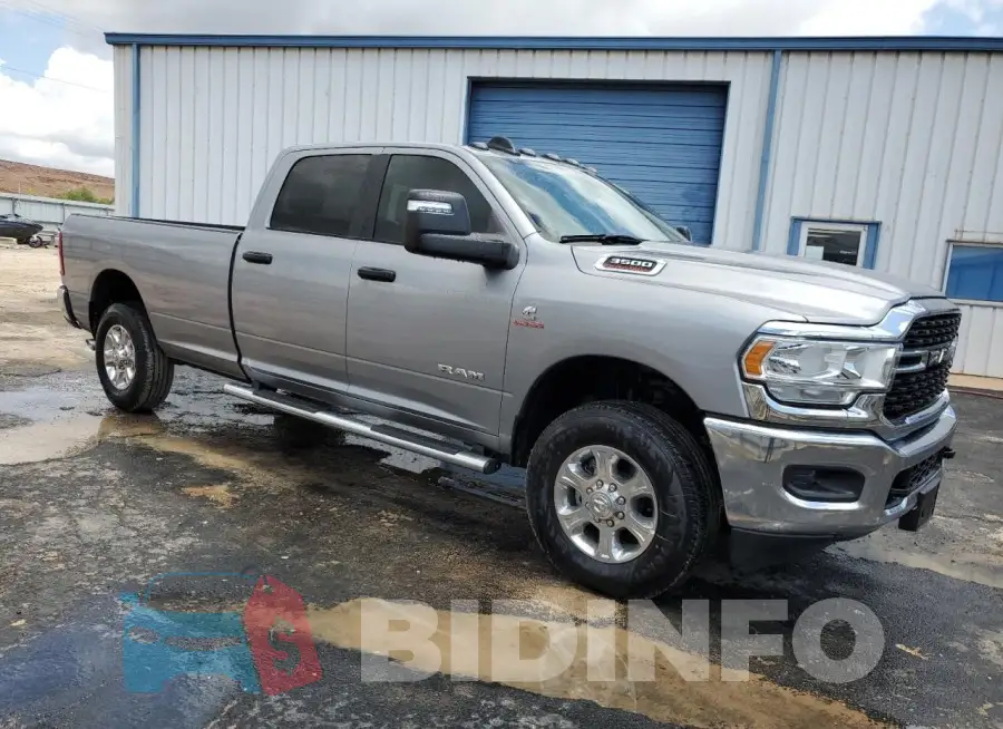3C63R3HL8RG281113 Photo# 4
