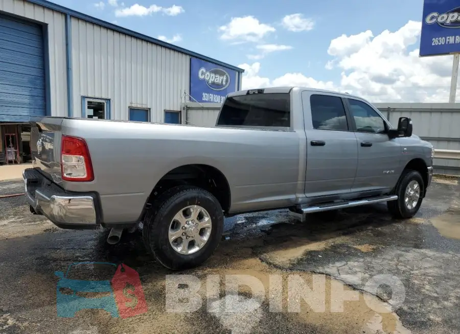 3C63R3HL8RG281113 Photo# 3