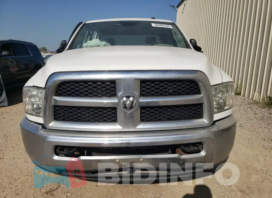 3C6UR4HL4HG620068 Photo# 5
