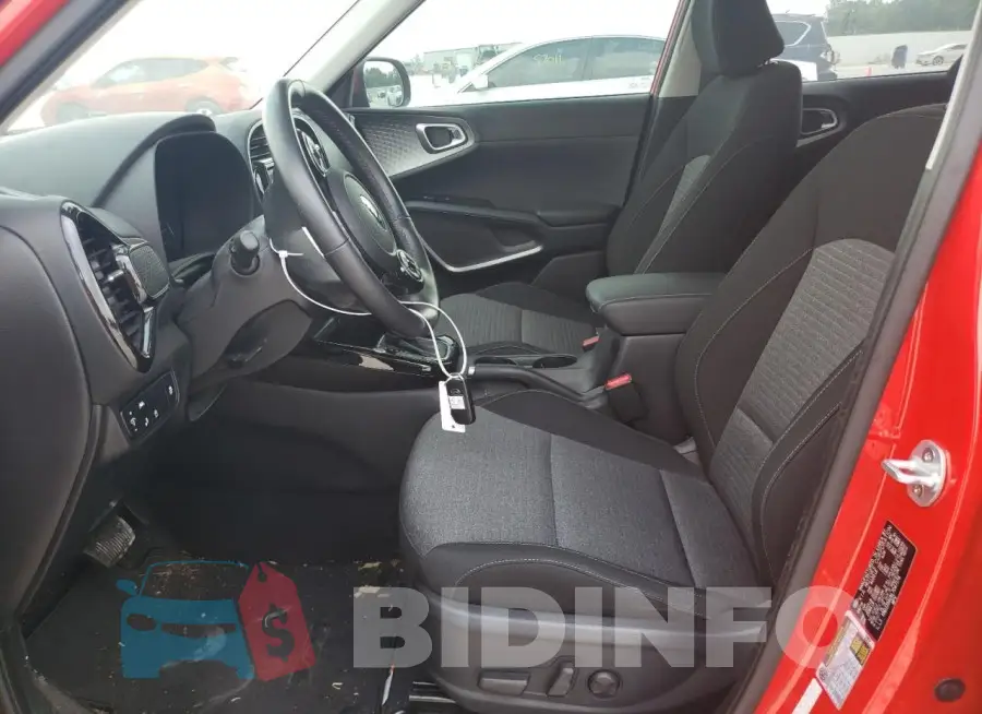 KNDJ33AUXL7047174 Photo# 7