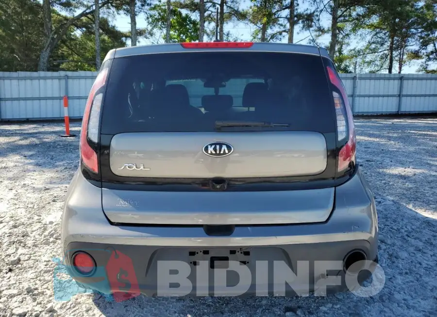 KNDJN2A28J7574825 Photo# 6