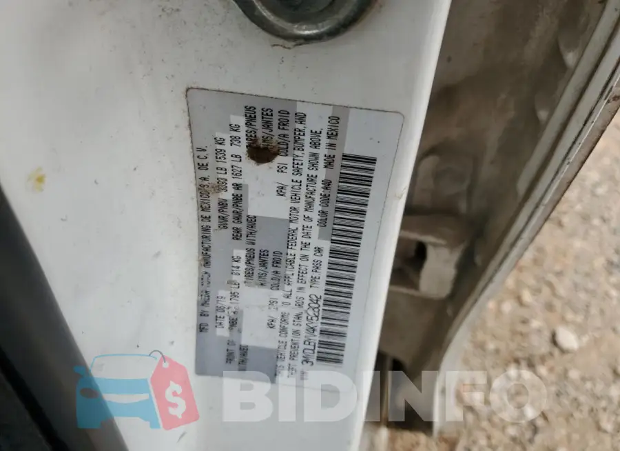3MYDLBYV4KY528042 Photo# 12