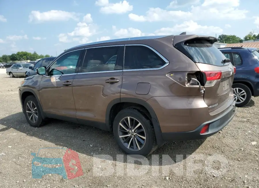 5TDJZRFHXKS963953 Photo# 2