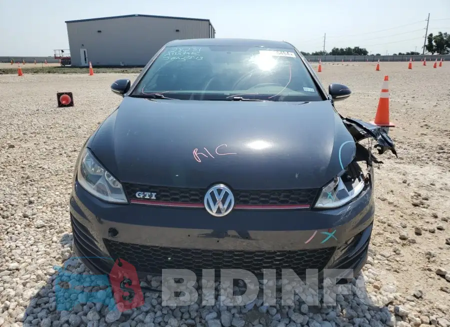 3VW5T7AU3HM019140 Photo# 5
