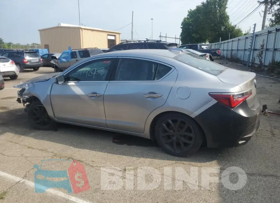 19UDE2F72KA013494 Photo# 2
