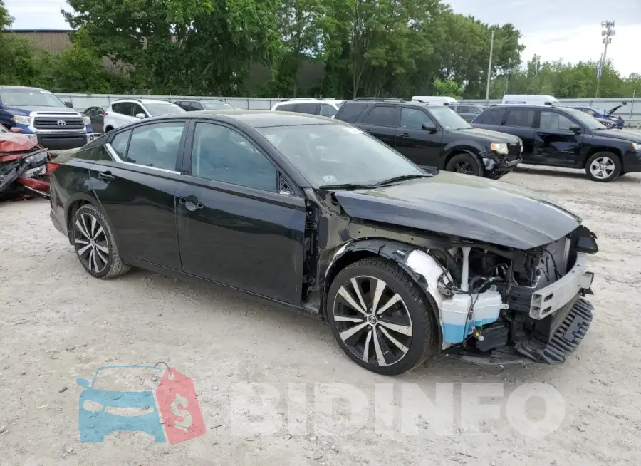 1N4BL4CV1KC207387 Photo# 4