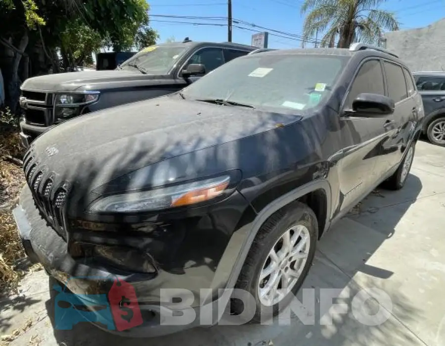 1C4PJLCSXFW781657 Photo# 2