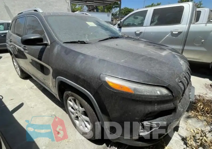 1C4PJLCSXFW781657 Photo# 1