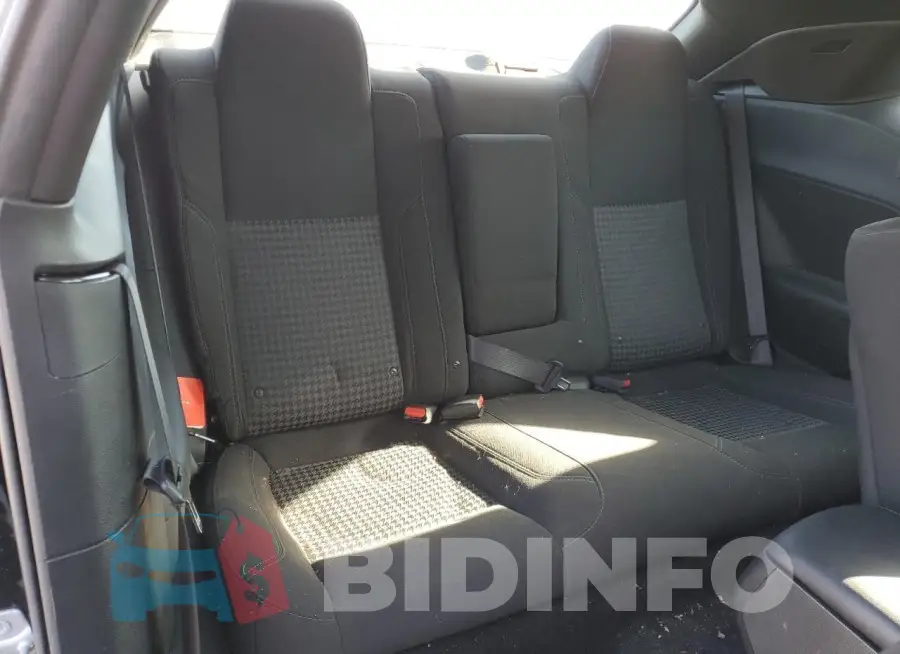 2C3CDZAG9LH215219 Photo# 10