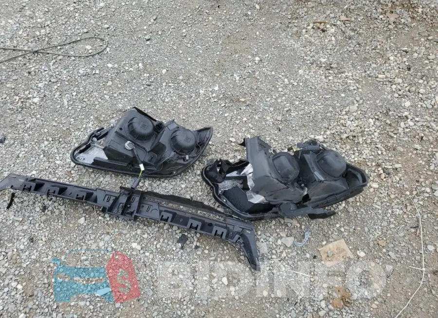 1GCGTDE32G1107099 Photo# 12