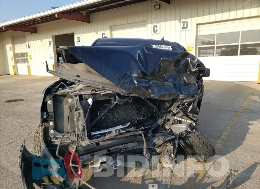 1GNSKHKC4GR393622 Photo# 5