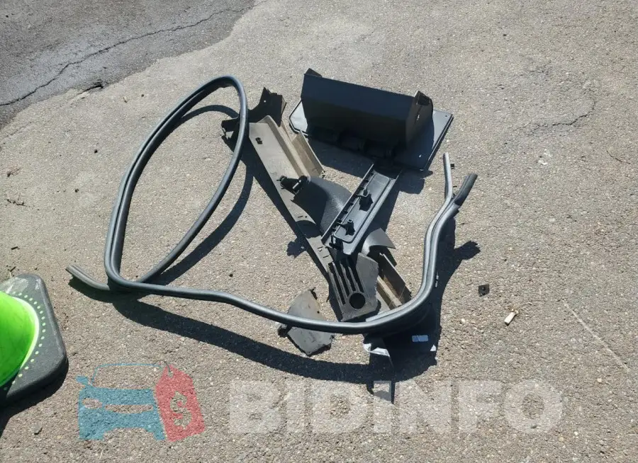 1FAHP2MK5HG135912 Photo# 12