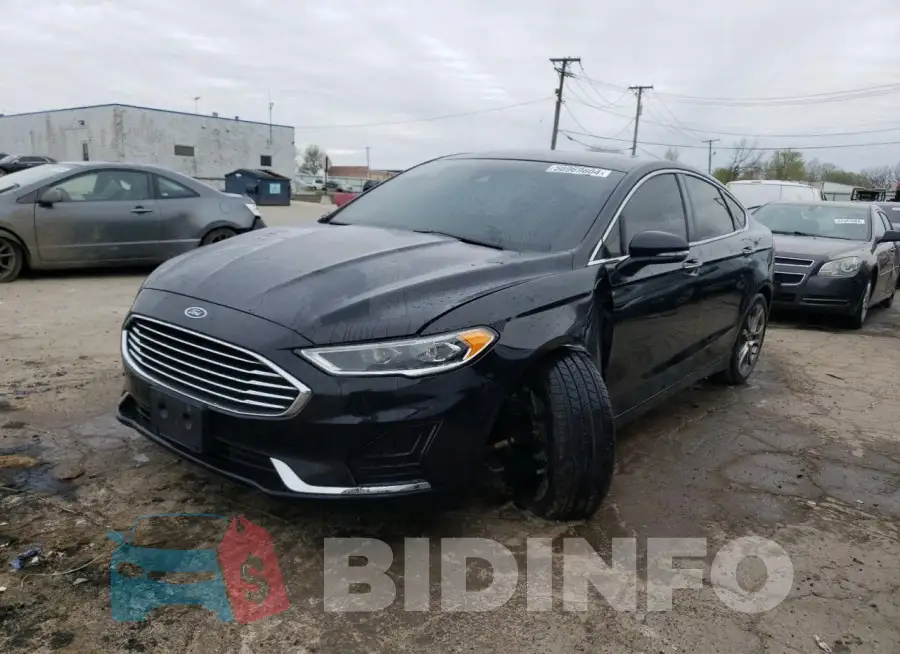 3FA6P0CDXKR163882 Photo# 1