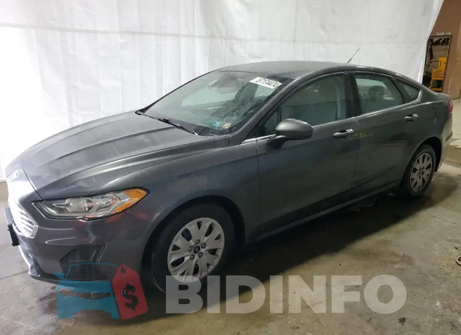 3FA6P0G7XKR110863 Photo# 1