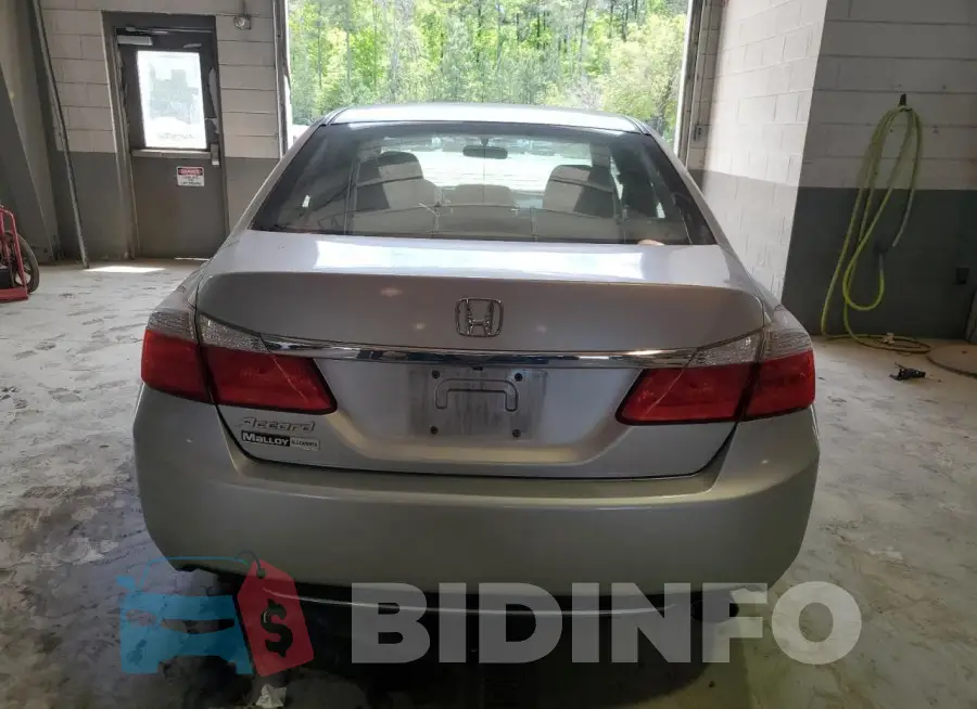 1HGCR2F34FA167353 Photo# 6
