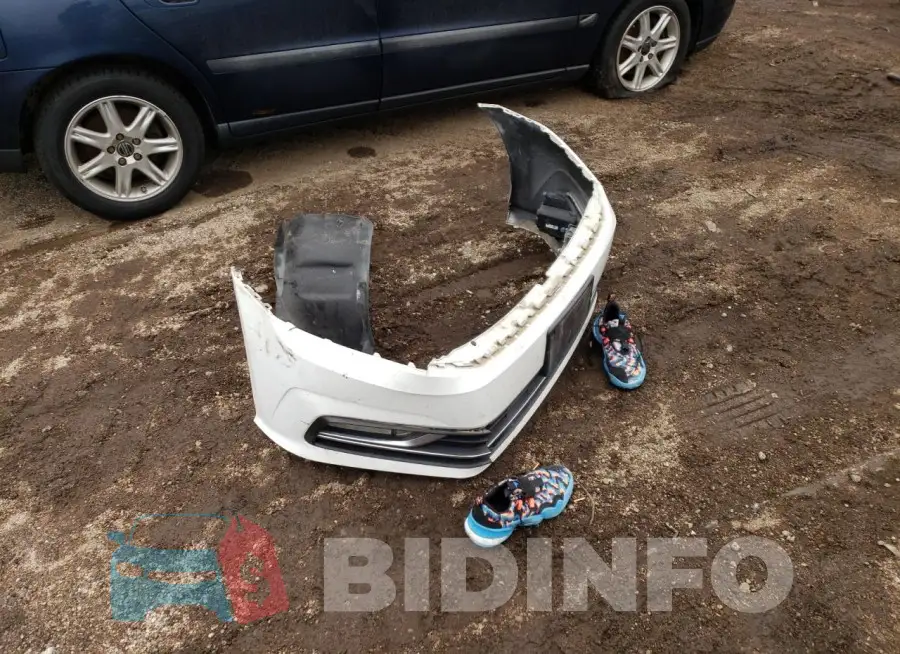 1VWBS7A35GC048118 Photo# 12