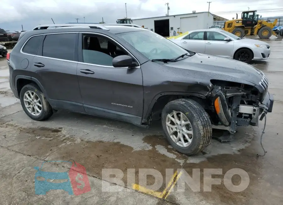 1C4PJLCB9FW712460 Photo# 4