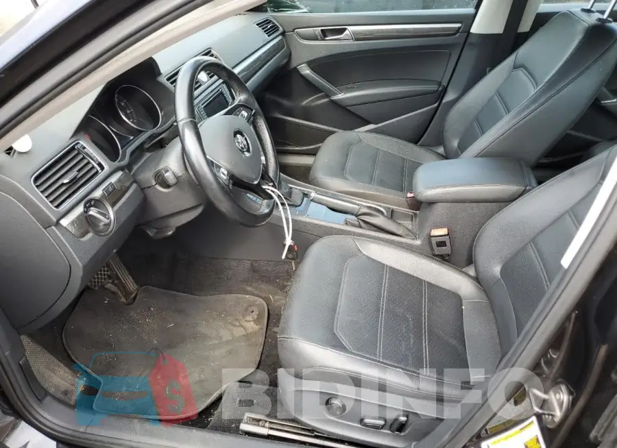 1VWBT7A35HC026084 Photo# 7