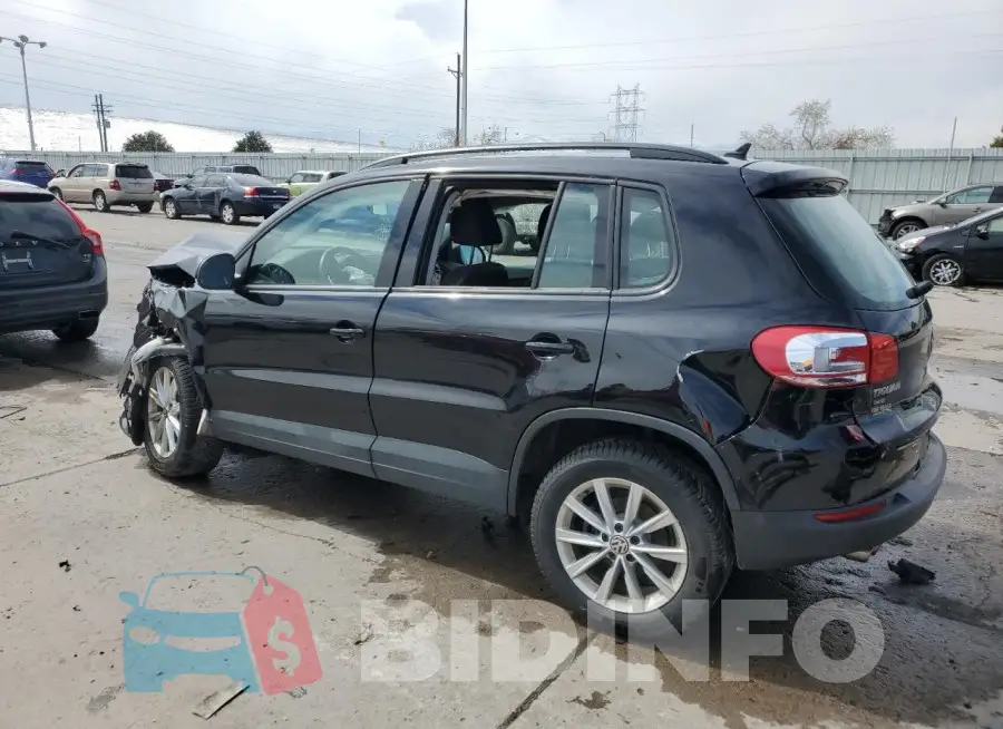 WVGBV7AX3JK003992 Photo# 2