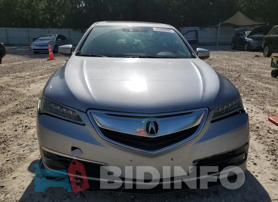 19UUB3F52FA010324 Photo# 5
