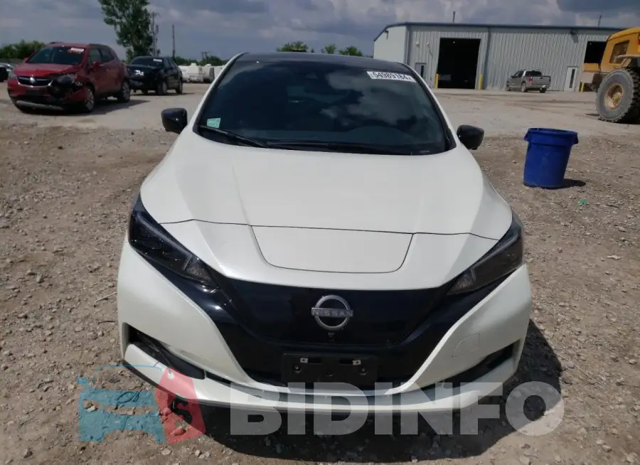 1N4CZ1CV4PC557816 Photo# 5