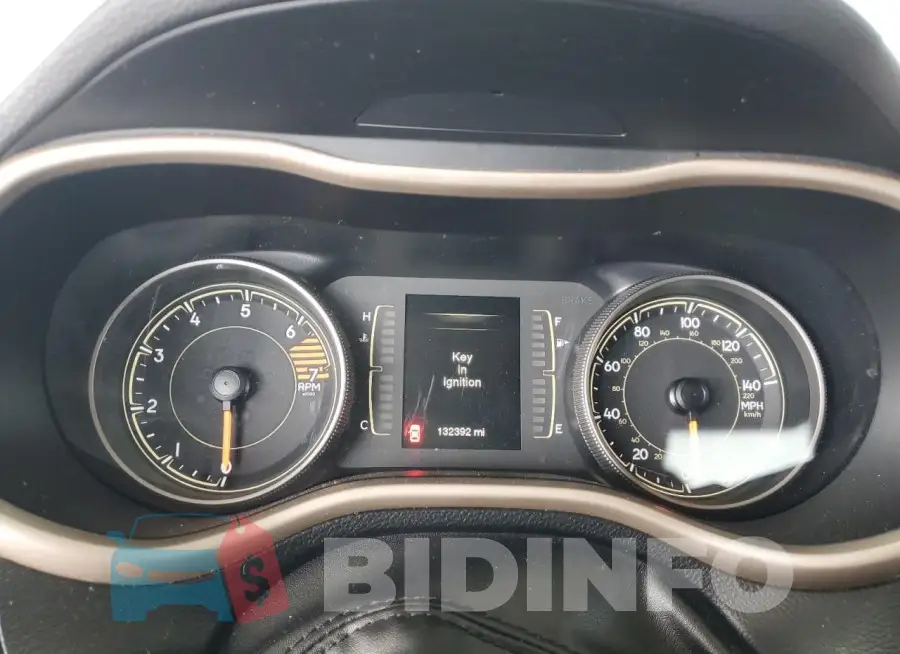 1C4PJLCB9GW274539 Photo# 9