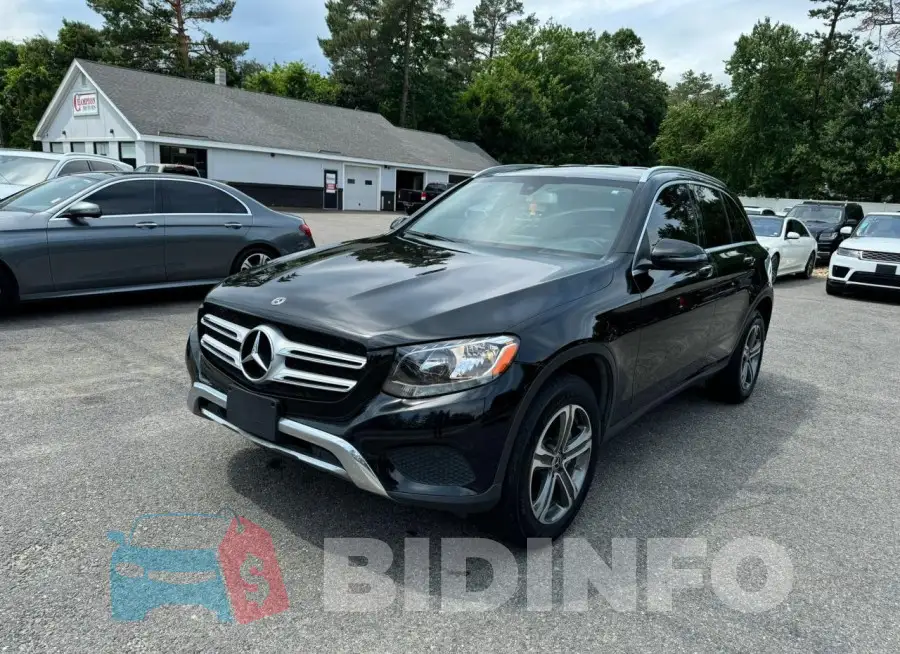 WDC0G4JB4KV172258 Photo# 1