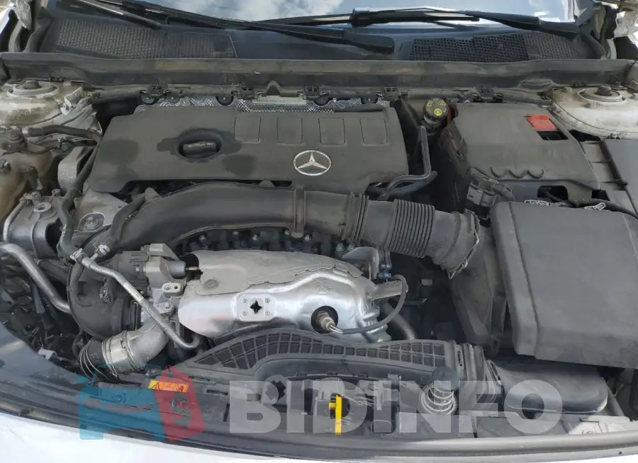 WDD3G4EB5KW018252 Photo# 11