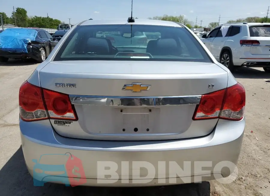 1G1PE5SB5G7218747 Photo# 6