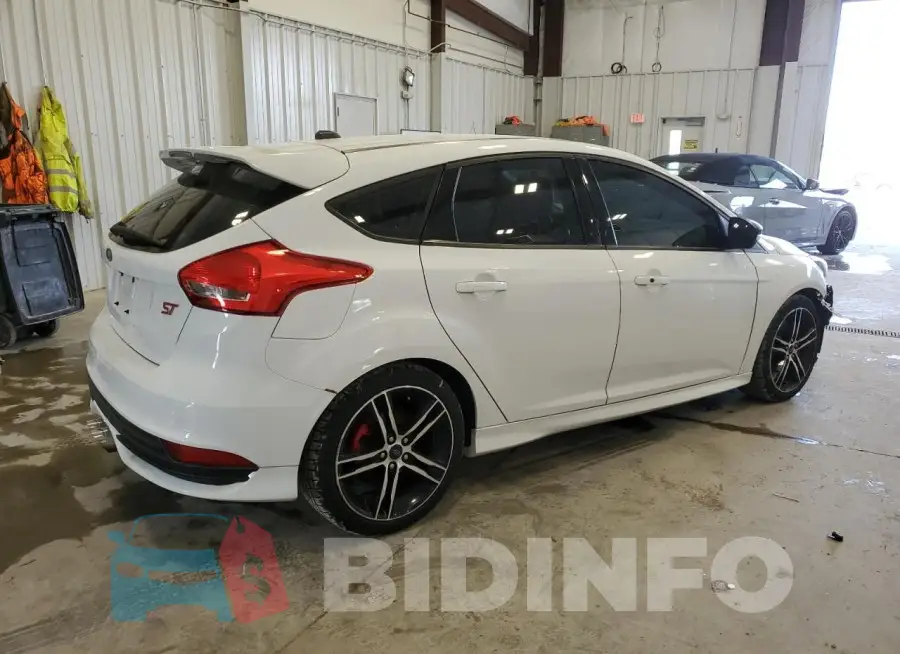 1FADP3L90GL246232 Photo# 3