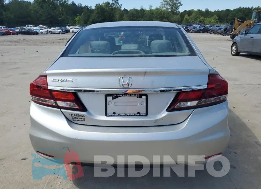 19XFB2F82FE205235 Photo# 6