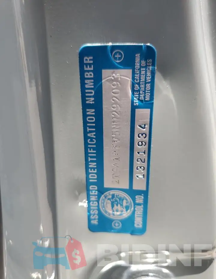 2T3A1RFV5NW292093 Photo# 12