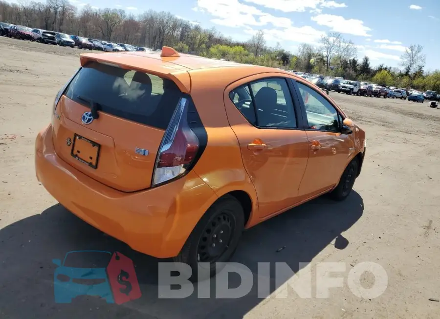 JTDKDTB32F1087182 Photo# 3