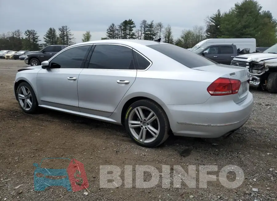 1VWCS7A33FC123434 Photo# 2