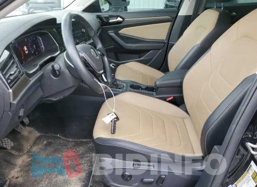 3VW357BU0KM151392 Photo# 7