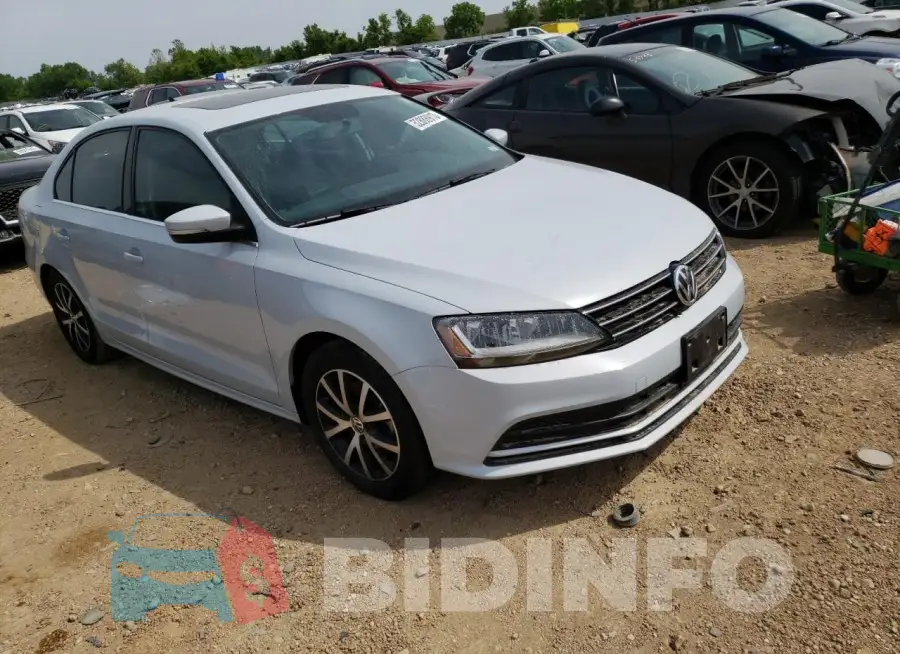 3VWDB7AJXHM393748 Photo# 4