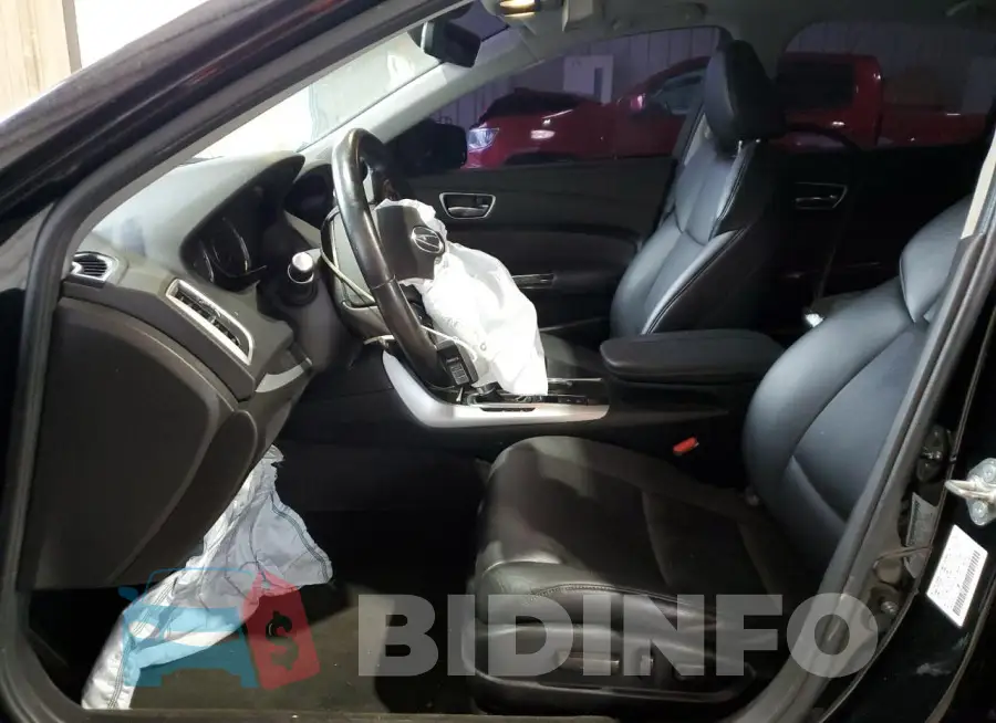 19UUB1F32JA002400 Photo# 7