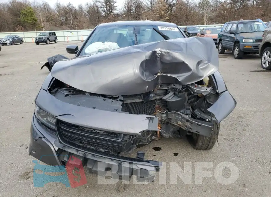 2C3CDXBG2KH695590 Photo# 5