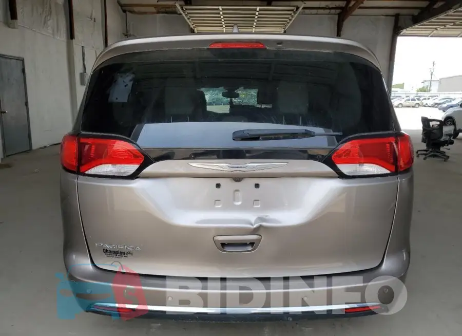 2C4RC1EG7HR591844 Photo# 6