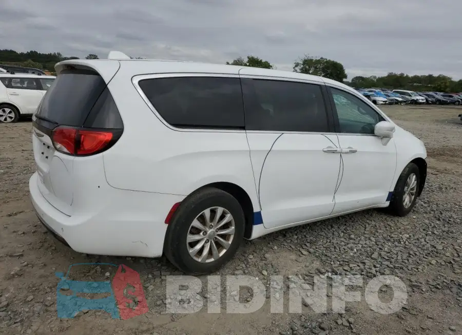 2C4RC1FG8KR720678 Photo# 3