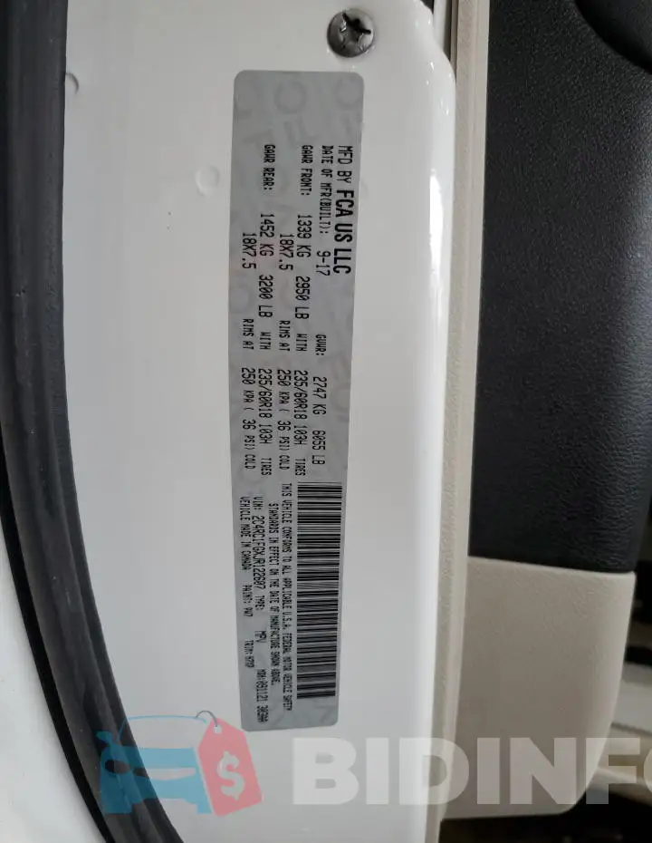 2C4RC1FGXJR122607 Photo# 13