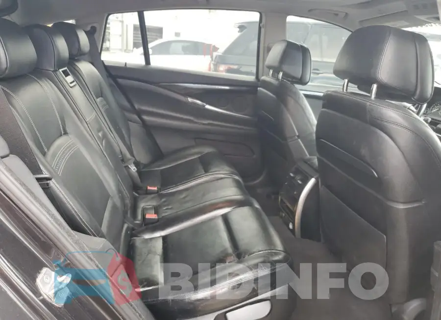 WBA5M2C55FGH99271 Photo# 10