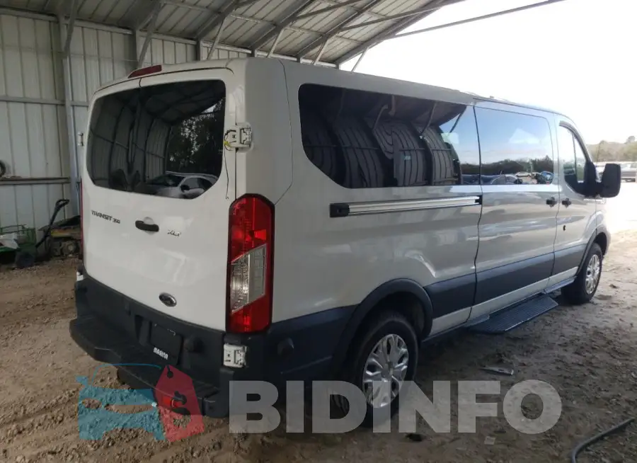 1FBZX2YM2HKB16259 Photo# 3