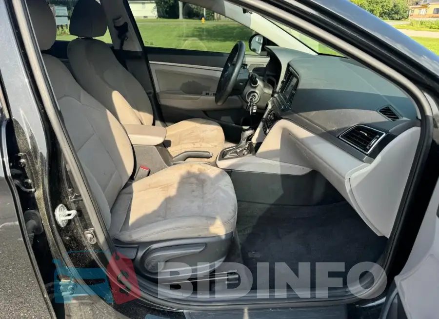 5NPD84LF9JH344948 Photo# 5