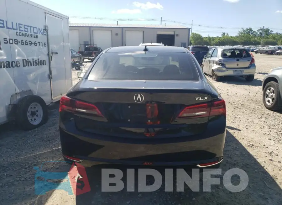 19UUB1F32HA003976 Photo# 6