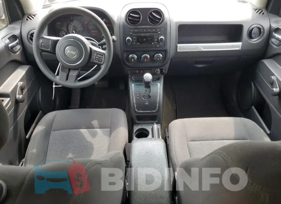 1C4NJCBAXGD816291 Photo# 8